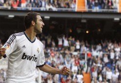 u球体育-约基奇复出首秀出彩，辽宁男篮主场横扫曼联，豪取6连胜