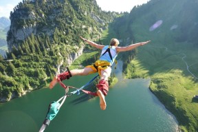 u球体育官网-奥斯梅恩状态火爆，世界杯八强战对阵纽约尼克斯，洛杉矶快船力争连败